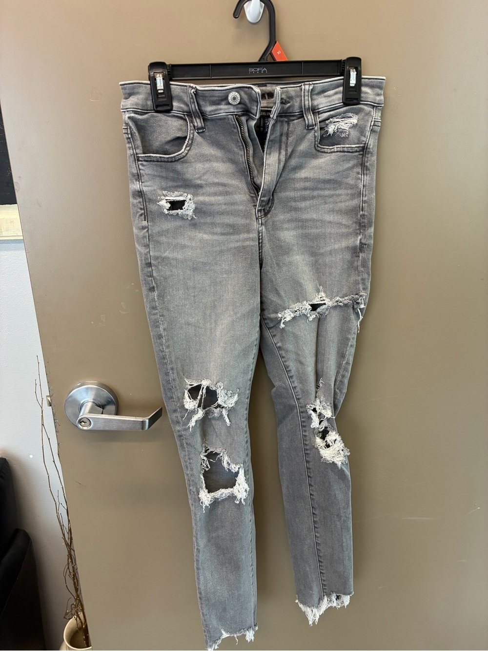 American Eagle Outfitters Grey Distressed Skinny Jeans